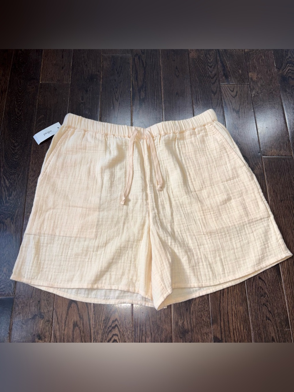 Wilfred sail short butter yellow